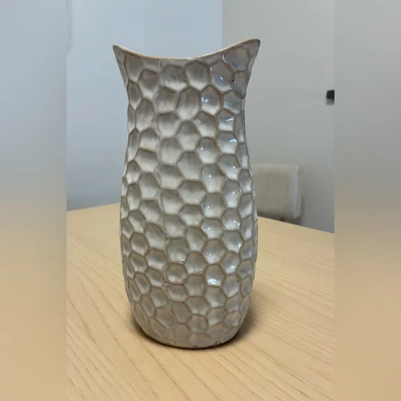 NWT White Owl Ceramic Vase - Picture 4 of 6